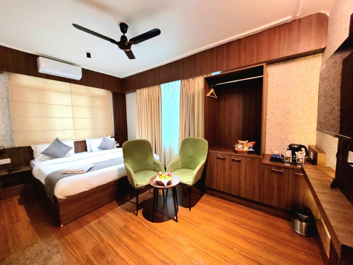 Hotel Royal Plaza Srīnagar Eksteriør bilde