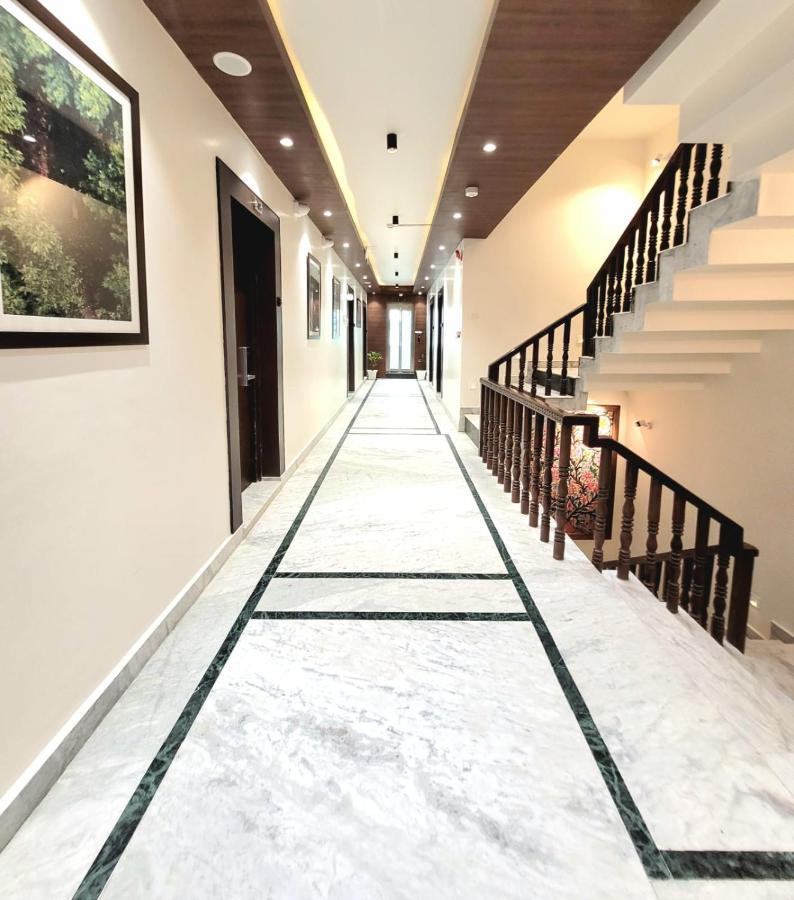 Hotel Royal Plaza Srīnagar Eksteriør bilde