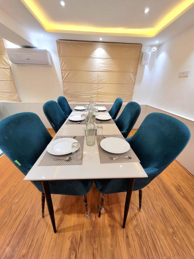 Hotel Royal Plaza Srīnagar Eksteriør bilde